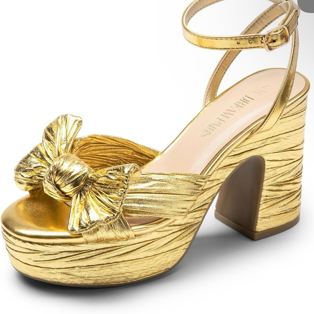 Sz 7 women’s chunky platform gold Dream Pairs Gold Platform Sandals - Picture 2 of 10
